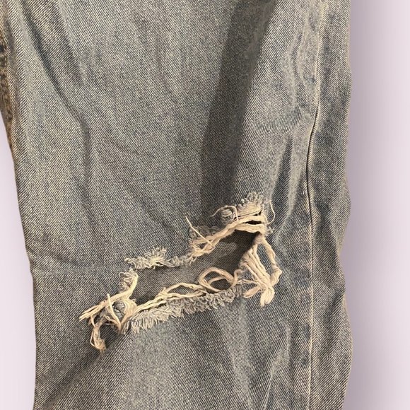 ASOS Women’s Hourglass High Rise Mom Jeans in Midwash with rips | Size: W36 L34 - Picture 3 of 9